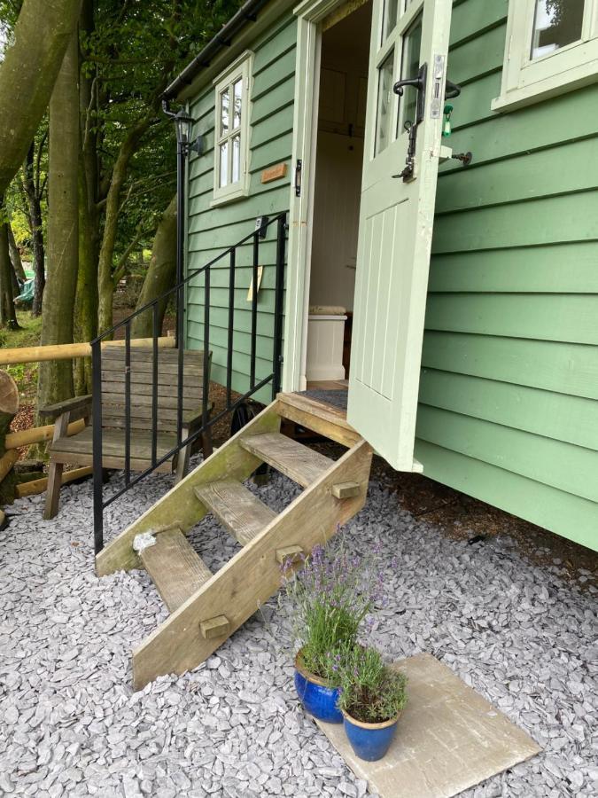 Гостевой дом Lavender Retreat With Private Hot Tub Upper Hulme Экстерьер фото